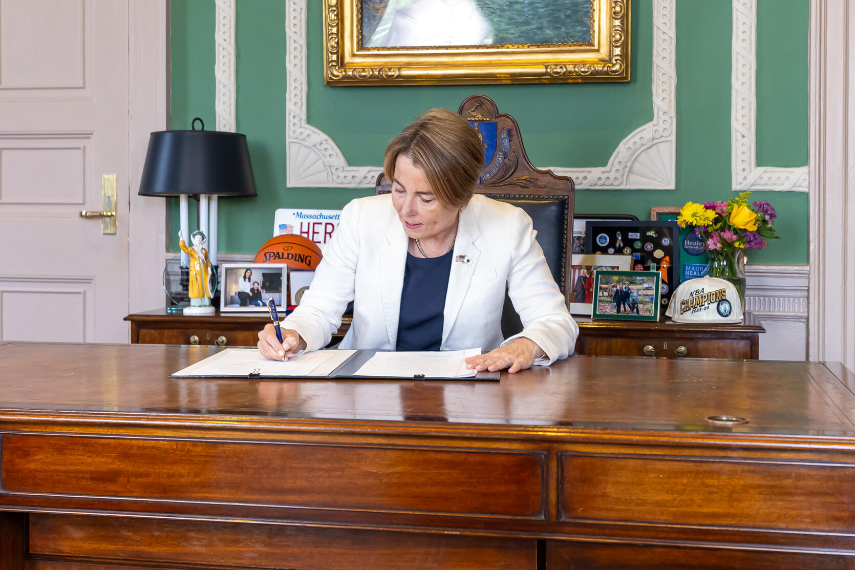 healey signing chapter 90